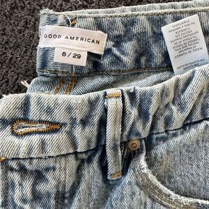 GOOD AMERICAN — ’90s RELAXED JEANS